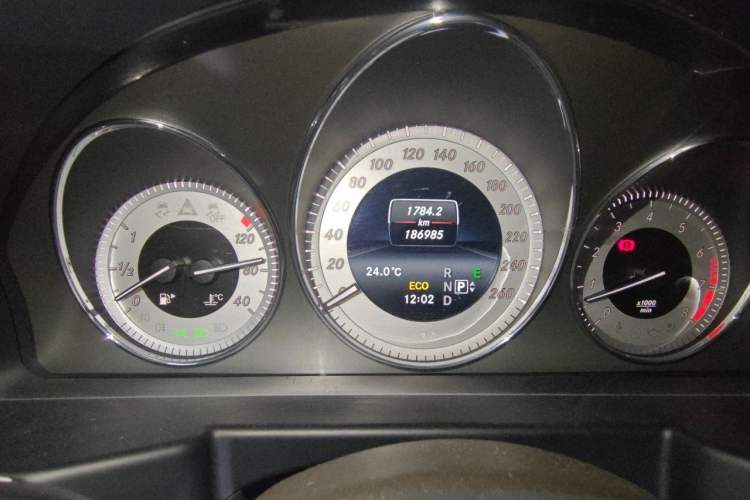 Used Mercedes-Benz GLK-Class 2015 GLK 260 4MATIC Fashion Edition Ultimate Version Instrument Cluster