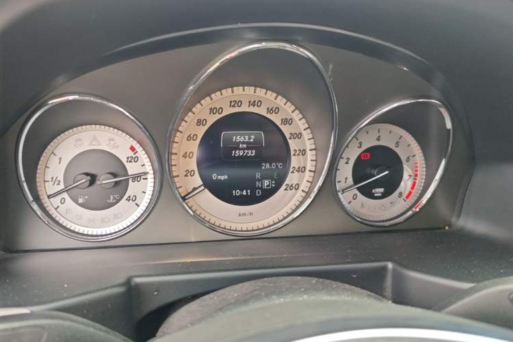 Used Mercedes-Benz GLK-Class 2015 GLK 300 4MATIC Fashion Edition Ultimate Version Instrument Cluster