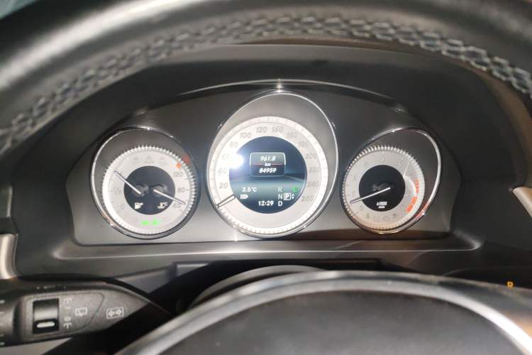 Used Mercedes-Benz GLK-Class 2015 GLK 300 4MATIC Fashion Edition Ultimate Version Instrument Cluster
