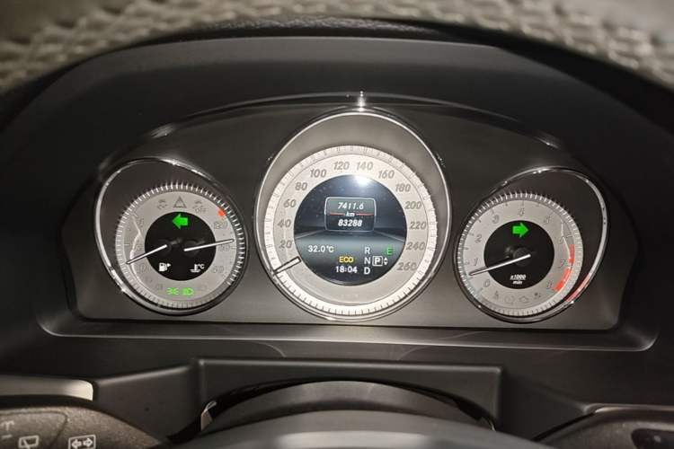 Used Mercedes-Benz GLK-Class 2015 GLK 260 4MATIC Dynamic Edition Ultimate Version Instrument Cluster