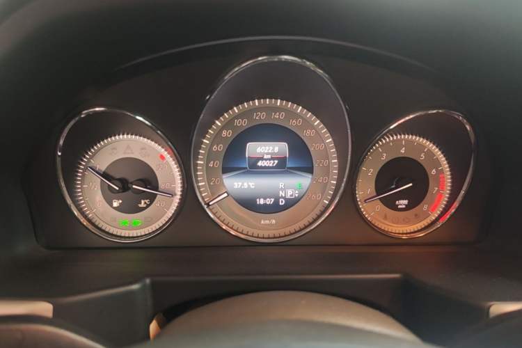 Used Mercedes-Benz GLK-Class 2015 GLK 300 4MATIC Fashion Edition Ultimate Version Instrument Cluster