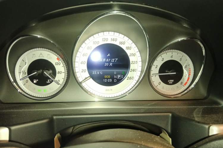 Used Mercedes-Benz GLK-Class 2015 GLK 260 4MATIC Dynamic Edition Ultimate Version Instrument Cluster