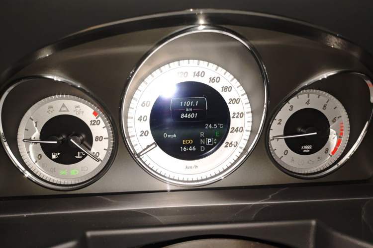 Used Mercedes-Benz GLK-Class 2015 GLK 260 4MATIC Dynamic Edition Ultimate Version Instrument Cluster