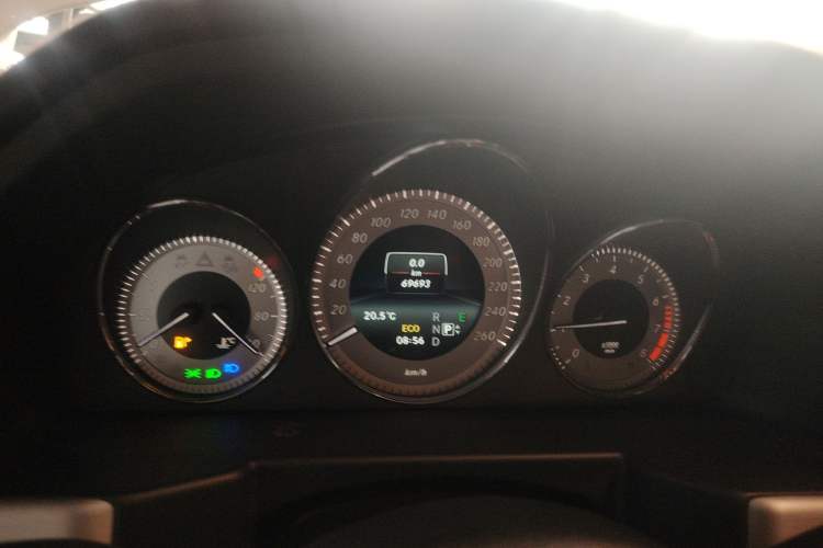 Used Mercedes-Benz GLK-Class 2015 GLK 260 4MATIC Dynamic Edition Ultimate Version Instrument Cluster