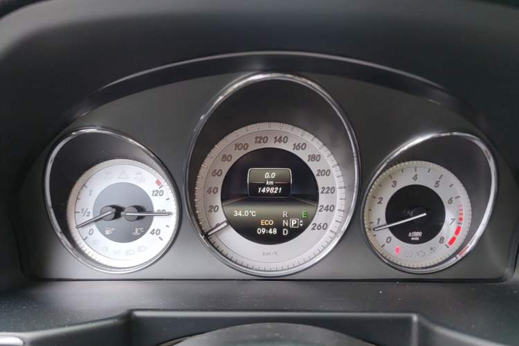 Used Mercedes-Benz GLK-Class 2015 GLK 260 4MATIC Fashion Edition Ultimate Version Instrument Cluster