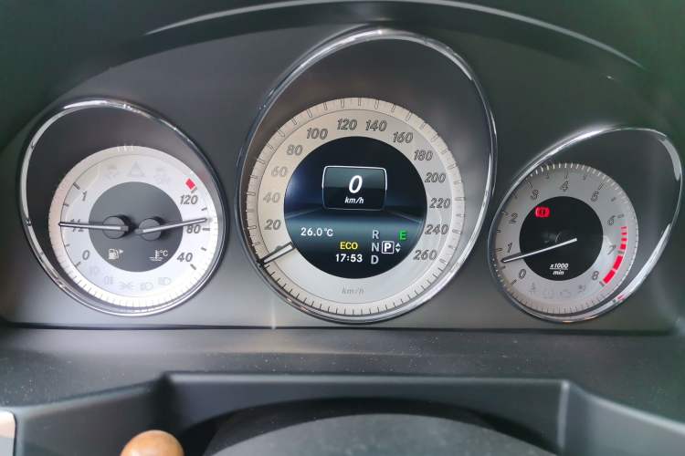 Used Mercedes-Benz GLK-Class 2015 GLK 260 4MATIC Fashion Edition Ultimate Version Instrument Cluster