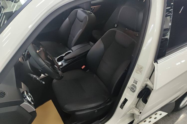 Used Mercedes-Benz GLK-Class 2015 GLK 260 4MATIC Dynamic Edition Ultimate Version Interior 1