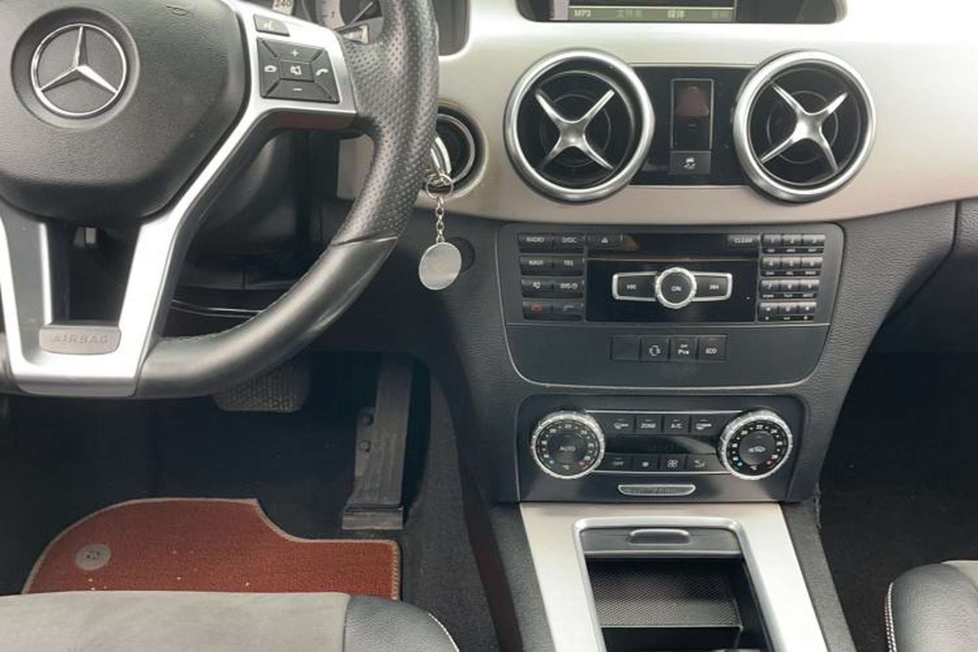 Used Mercedes-Benz GLK-Class 2015 GLK 260 4MATIC Dynamic Edition Ultimate Version Interior 1