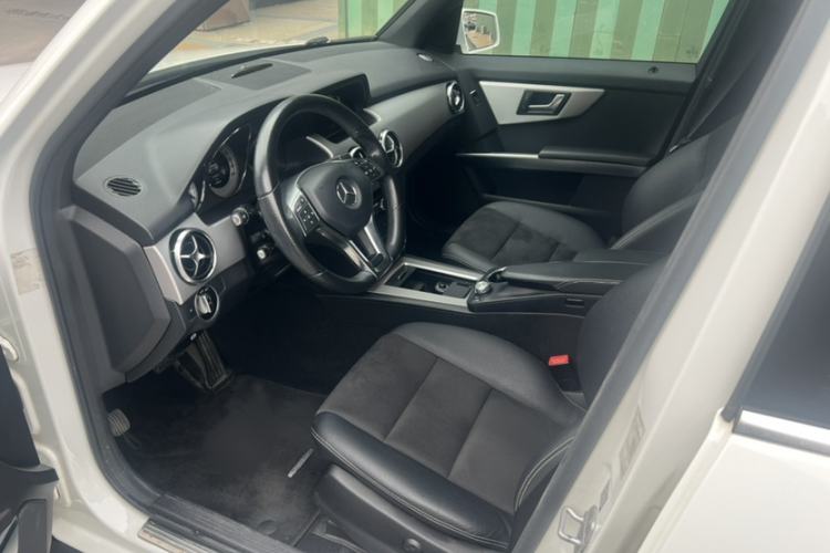 Used Mercedes-Benz GLK-Class 2015 GLK 260 4MATIC Fashion Edition Ultimate Version Interior 2