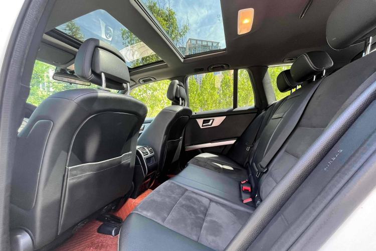 Used Mercedes-Benz GLK-Class 2015 GLK 260 4MATIC Dynamic Edition Ultimate Version Interior 3