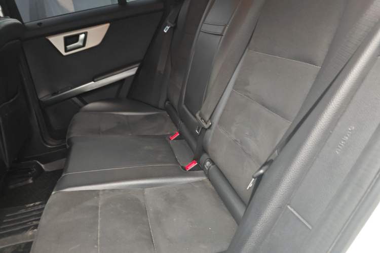 Used Mercedes-Benz GLK-Class 2015 GLK 300 4MATIC Fashion Edition Ultimate Version Interior 4