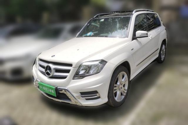 Ojetý Mercedes-Benz GLK-Class 2015 GLK 260 4MATIC Dynamic Edition Ultimate Version