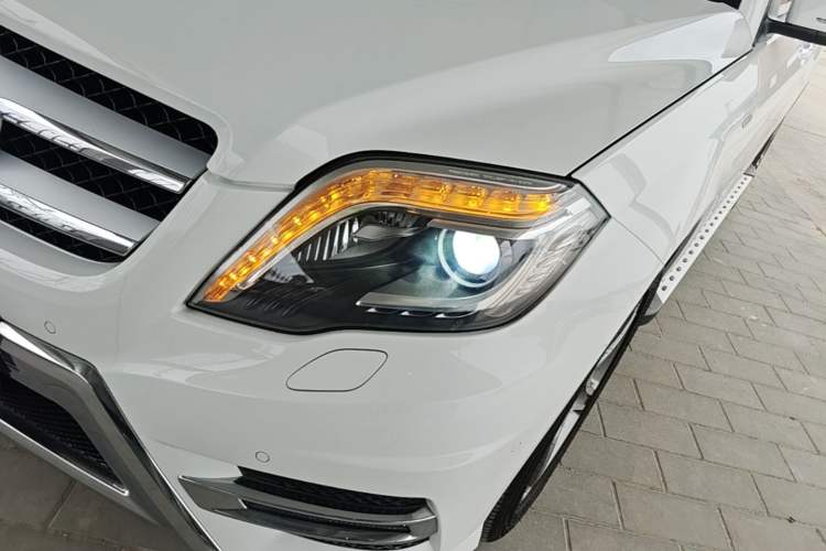 Used Mercedes-Benz GLK-Class 2015 GLK 300 4MATIC Fashion Edition Ultimate Version Left Front Headlight