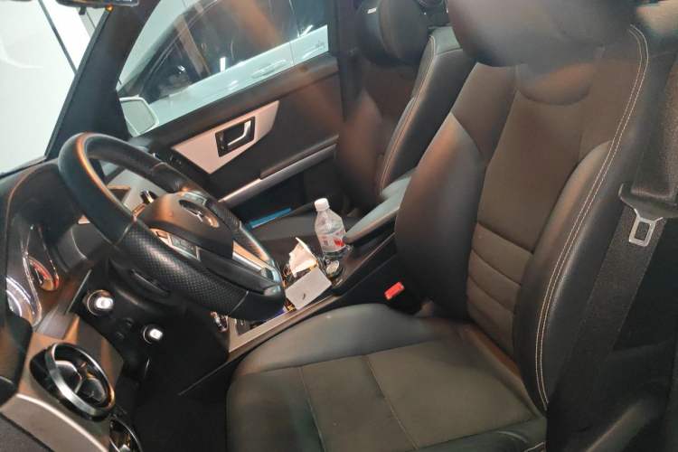 Used Mercedes-Benz GLK-Class 2015 GLK 260 4MATIC Dynamic Edition Ultimate Version Left Front Seat