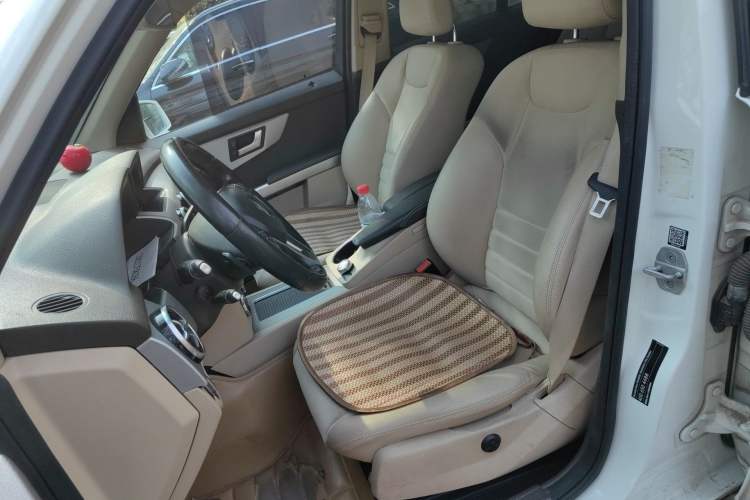 Used Mercedes-Benz GLK-Class 2015 GLK 260 4MATIC Fashion Edition Ultimate Version Left Front Seat
