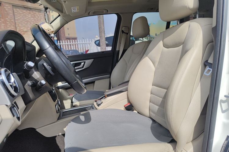 Used Mercedes-Benz GLK-Class 2015 GLK 260 4MATIC Dynamic Edition Ultimate Version Left Front Seat