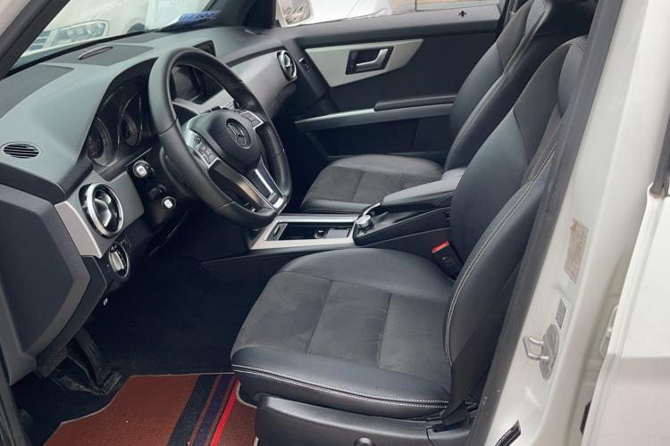 Used Mercedes-Benz GLK-Class 2015 GLK 260 4MATIC Dynamic Edition Ultimate Version Left Front Seat