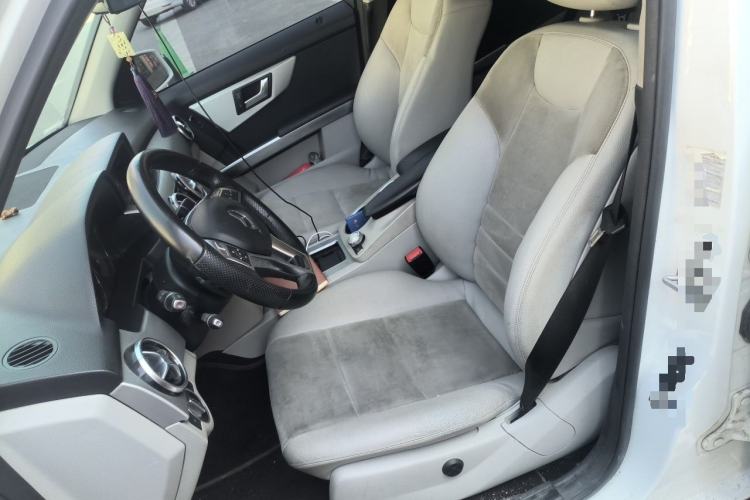 Used Mercedes-Benz GLK-Class 2015 GLK 260 4MATIC Dynamic Edition Ultimate Version Left Front Seat