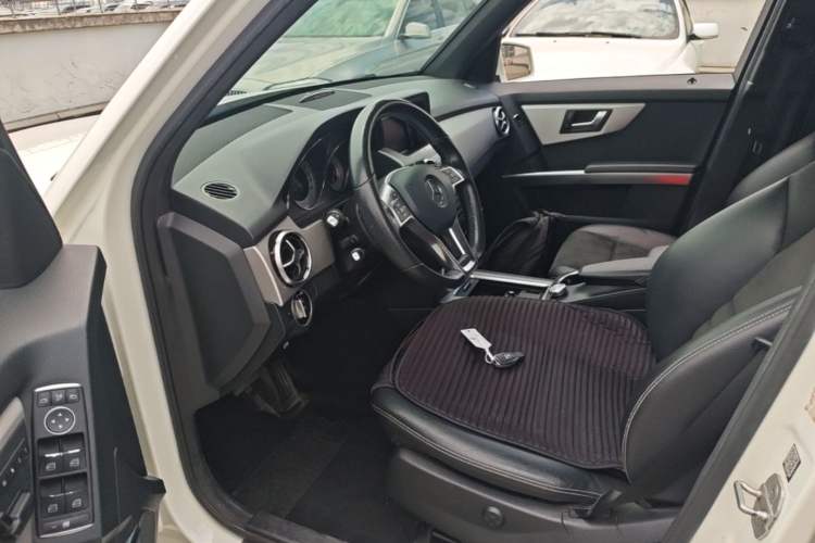 Used Mercedes-Benz GLK-Class 2015 GLK 300 4MATIC Fashion Edition Ultimate Version Left Front Seat