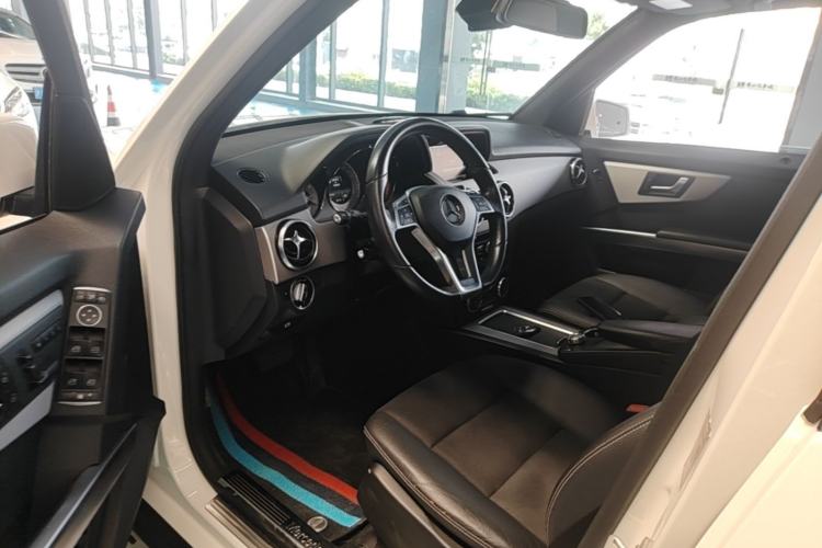 Used Mercedes-Benz GLK-Class 2015 GLK 300 4MATIC Fashion Edition Ultimate Version Left Front Seat