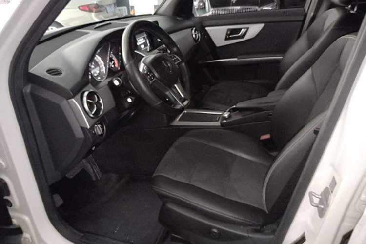 Used Mercedes-Benz GLK-Class 2015 GLK 300 4MATIC Fashion Edition Ultimate Version Left Front Seat