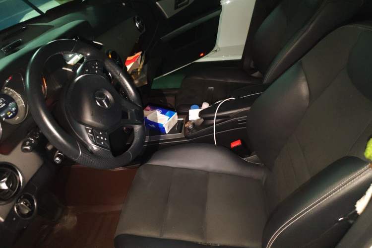 Used Mercedes-Benz GLK-Class 2015 GLK 260 4MATIC Fashion Edition Ultimate Version Left Front Seat