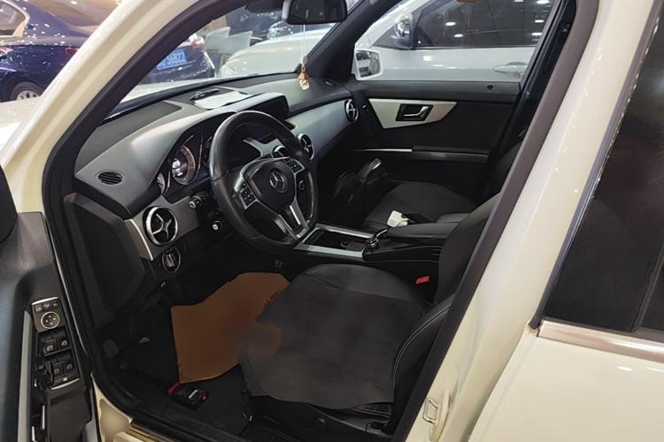 Used Mercedes-Benz GLK-Class 2015 GLK 260 4MATIC Fashion Edition Ultimate Version Left Front Seat