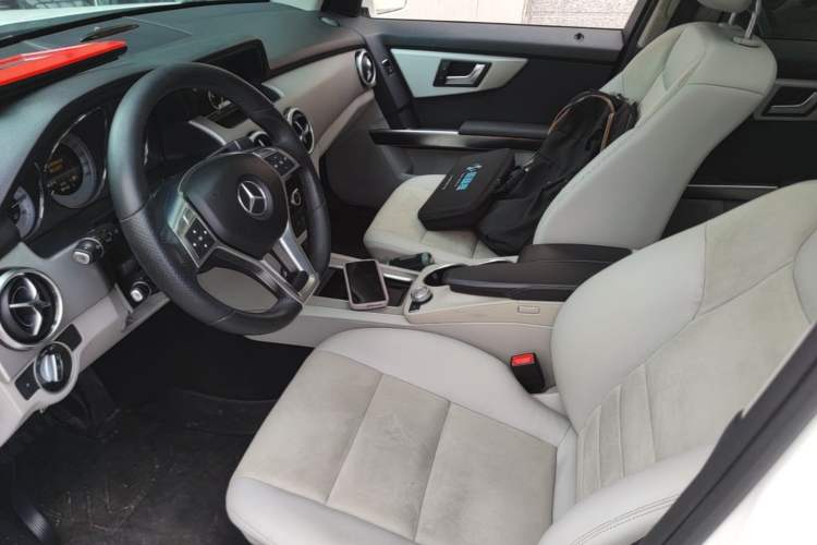 Used Mercedes-Benz GLK-Class 2015 GLK 260 4MATIC Fashion Edition Ultimate Version Left Front Seat