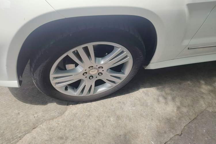 Used Mercedes-Benz GLK-Class 2015 GLK 260 4MATIC Dynamic Edition Ultimate Version Left Front Wheel Hub