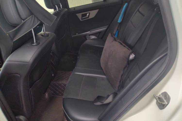 Used Mercedes-Benz GLK-Class 2015 GLK 300 4MATIC Fashion Edition Ultimate Version Left Rear Seat