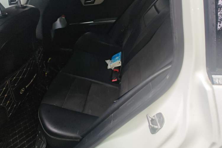 Used Mercedes-Benz GLK-Class 2015 GLK 260 4MATIC Dynamic Edition Ultimate Version Left Rear Seat