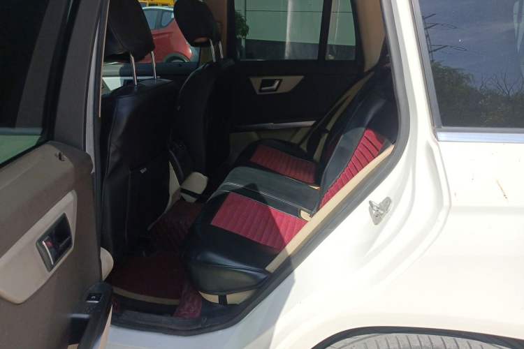 Used Mercedes-Benz GLK-Class 2015 GLK 300 4MATIC Fashion Edition Ultimate Version Left Rear Seat