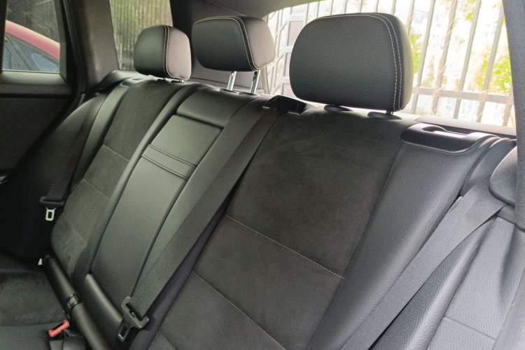 Used Mercedes-Benz GLK-Class 2015 GLK 260 4MATIC Fashion Edition Ultimate Version Left Rear Seat