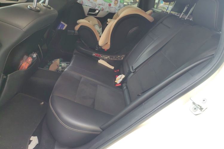 Used Mercedes-Benz GLK-Class 2015 GLK 300 4MATIC Fashion Edition Ultimate Version Left Rear Seat