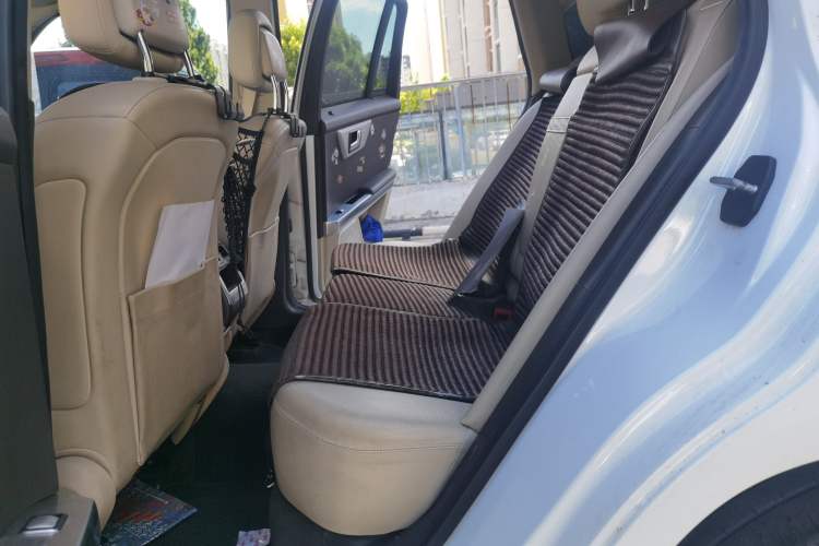 Used Mercedes-Benz GLK-Class 2015 GLK 300 4MATIC Fashion Edition Ultimate Version Left Rear Seat