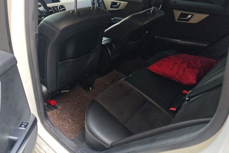 Used Mercedes-Benz GLK-Class 2015 GLK 260 4MATIC Dynamic Edition Ultimate Version Left Rear Seat