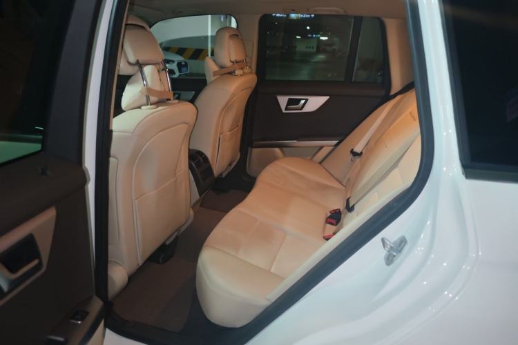 Used Mercedes-Benz GLK-Class 2015 GLK 300 4MATIC Fashion Edition Ultimate Version Left Rear Seat