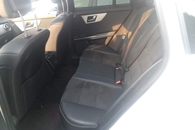 Used Mercedes-Benz GLK-Class 2015 GLK 260 4MATIC Dynamic Edition Ultimate Version Left Rear Seat