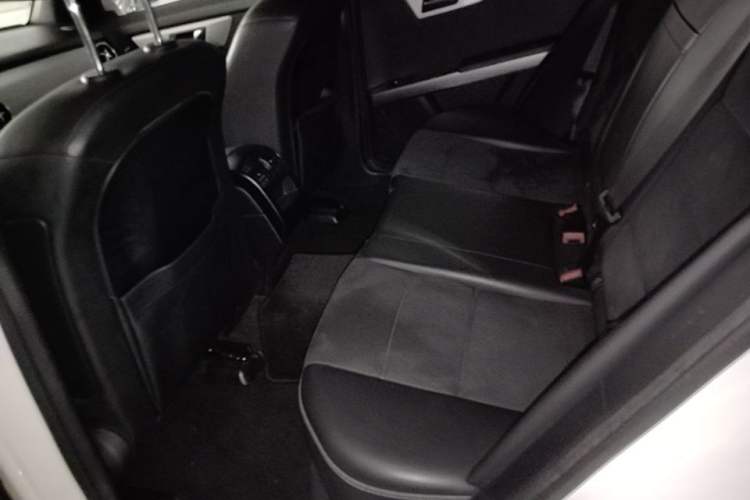 Used Mercedes-Benz GLK-Class 2015 GLK 300 4MATIC Fashion Edition Ultimate Version Left Rear Seat
