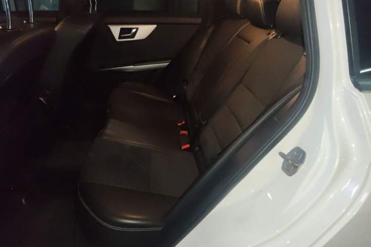 Used Mercedes-Benz GLK-Class 2015 GLK 260 4MATIC Fashion Edition Ultimate Version Left Rear Seat