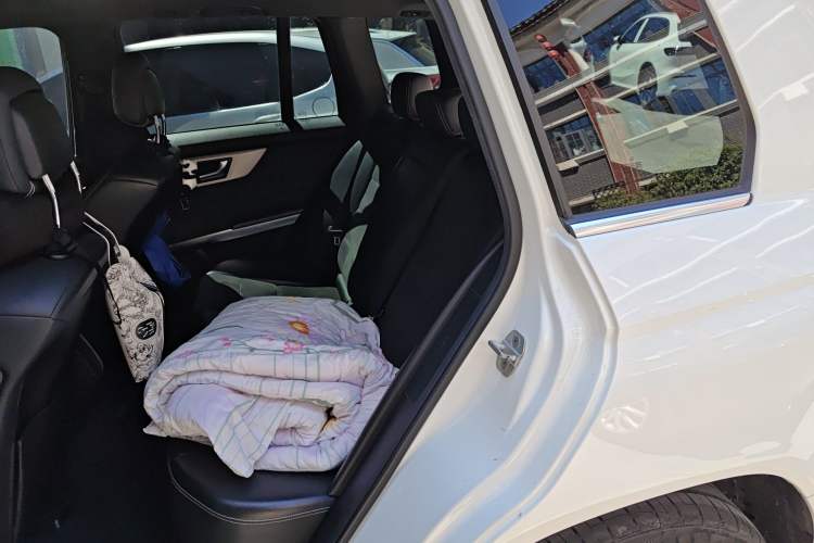 Used Mercedes-Benz GLK-Class 2015 GLK 260 4MATIC Dynamic Edition Ultimate Version Left Rear Seat