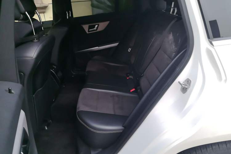 Used Mercedes-Benz GLK-Class 2015 GLK 260 4MATIC Fashion Edition Ultimate Version Left Rear Seat