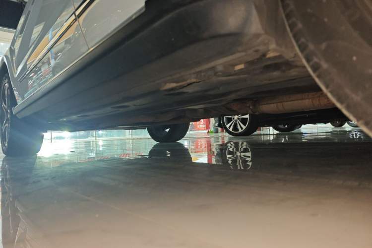 Used Mercedes-Benz GLK-Class 2015 GLK 300 4MATIC Fashion Edition Ultimate Version Left Side Sill
