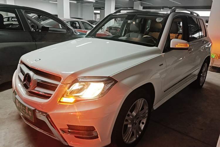 Used Mercedes-Benz GLK-Class 2015 GLK 260 4MATIC Dynamic Edition Ultimate Version Guazi used car, China used car export, Used car for sale, Used cars, Cheapest cars for sale