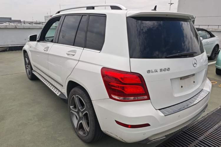Used Mercedes-Benz GLK-Class 2015 GLK 300 4MATIC Fashion Edition Ultimate Version Rear Left 45 Deg