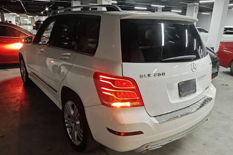 Used Mercedes-Benz GLK-Class 2015 GLK 260 4MATIC Dynamic Edition Ultimate Version Rear Left 45 Deg