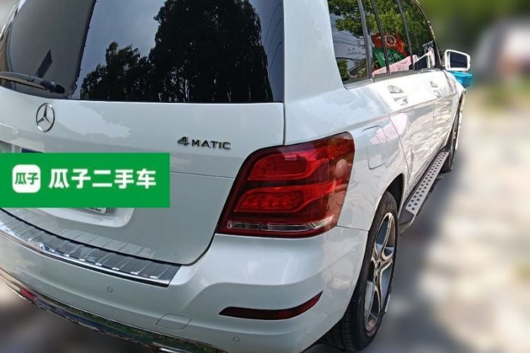 Used Mercedes-Benz GLK-Class 2015 GLK 300 4MATIC Fashion Edition Ultimate Version Rear Right 45 Deg