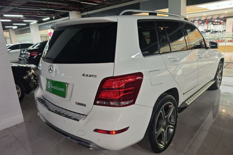 Used Mercedes-Benz GLK-Class 2015 GLK 300 4MATIC Fashion Edition Ultimate Version Rear Right 45 Deg