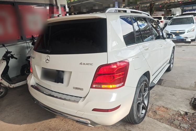 Used Mercedes-Benz GLK-Class 2015 GLK 300 4MATIC Fashion Edition Ultimate Version Rear Right 45 Deg