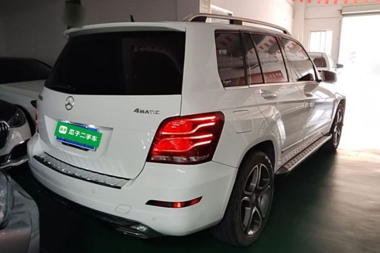 Used Mercedes-Benz GLK-Class 2015 GLK 300 4MATIC Fashion Edition Ultimate Version Rear Right 45 Deg